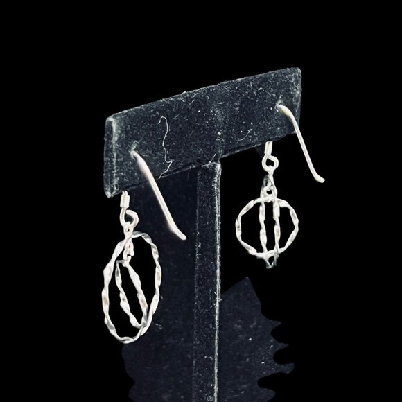 LA Sterling Silver Twisted Circles Dangling Pierced Earrings (4648) - Picture 4 of 4